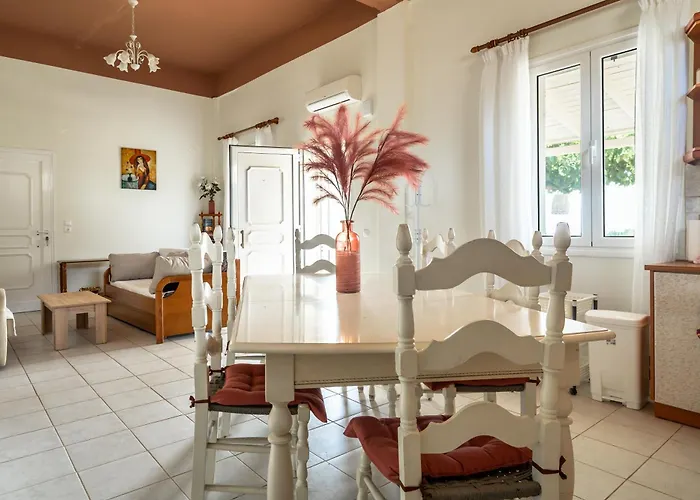 Iri's Place Apartment *